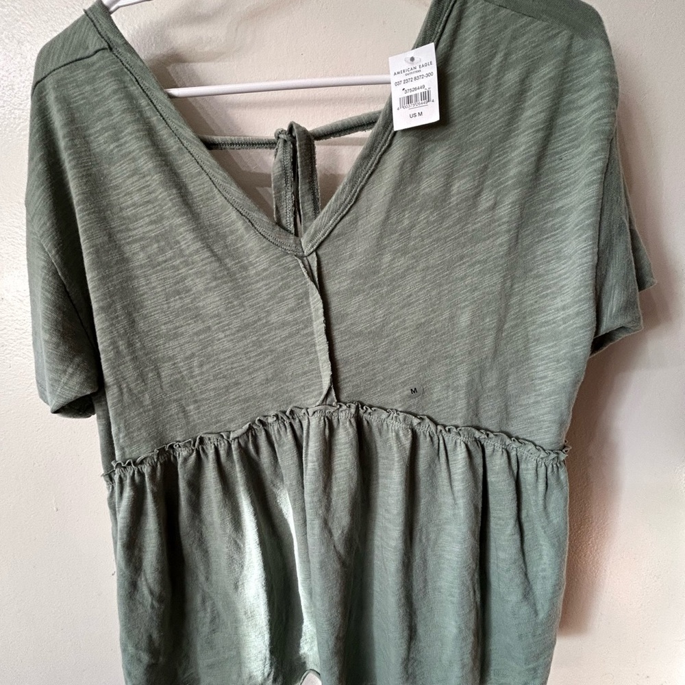 American Eagle Outfitters Sage Green Short Sleeve Tee